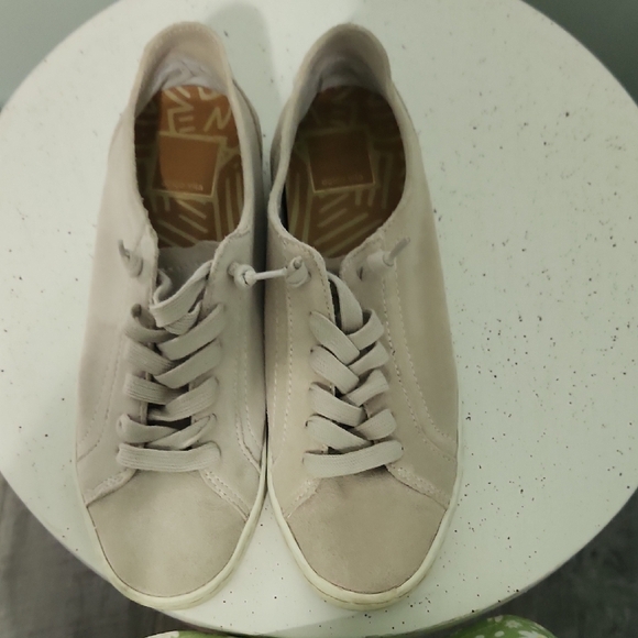 Women's Tan Dolce Vita Sneakers - Picture 1 of 4